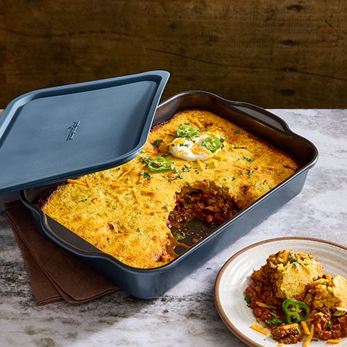 9″ x 13″ (23-cm x 33-cm) Brilliance Nonstick Baking Pan With Lid