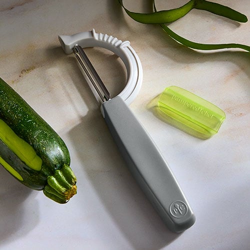 Pivoting Peeler