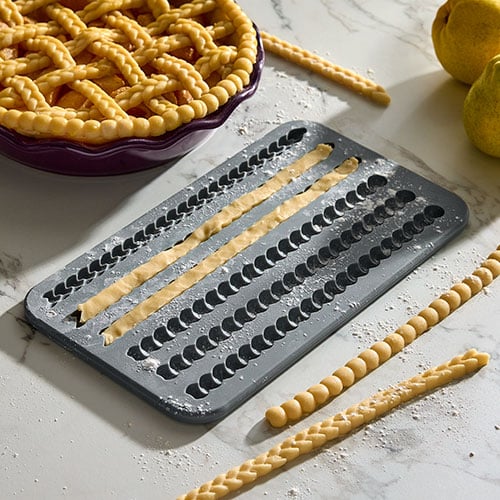 Silicone Pie Crust Mold - Image 3