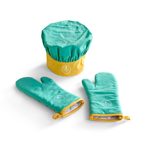 Kids Club Chef Hat and Oven Mitts - Image 2