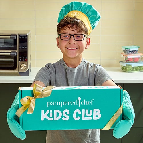 Kids Club Chef Hat and Oven Mitts - Image 3